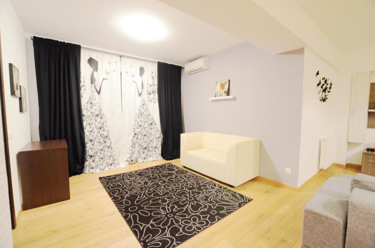 Upground Residence Apartments Bukares Bagian luar foto