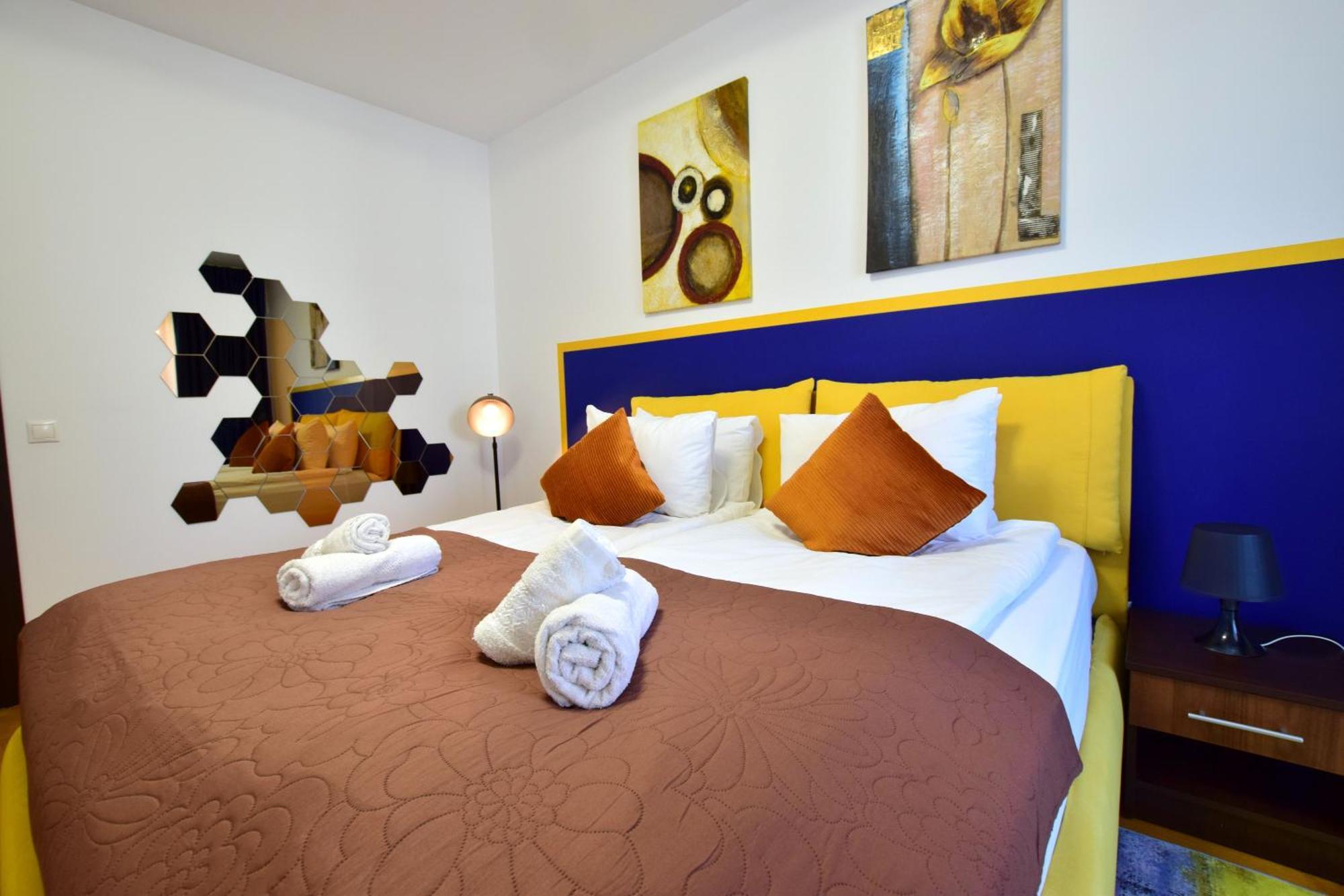 Upground Residence Apartments Bukares Bagian luar foto