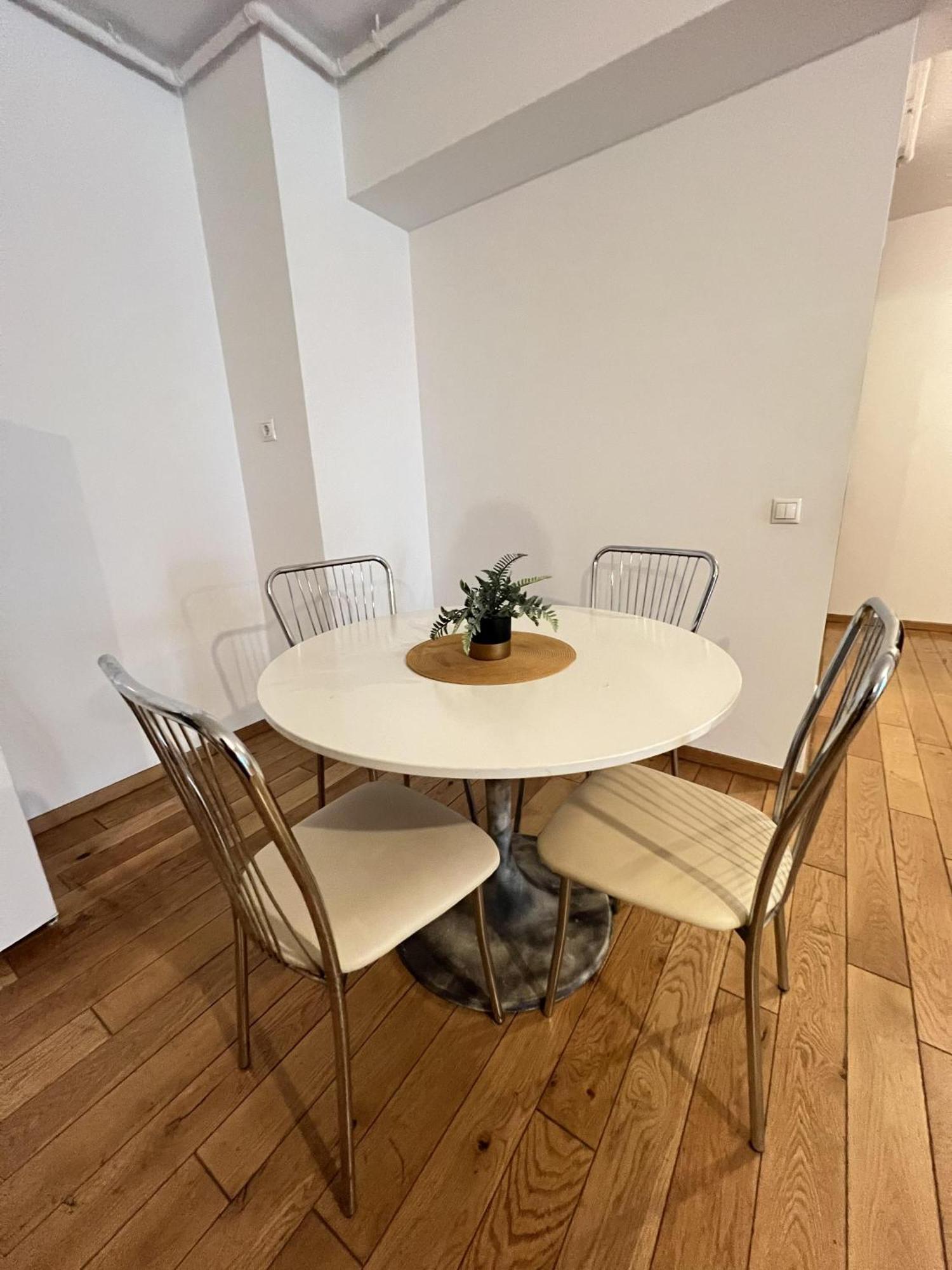 Upground Residence Apartments Bukares Bagian luar foto