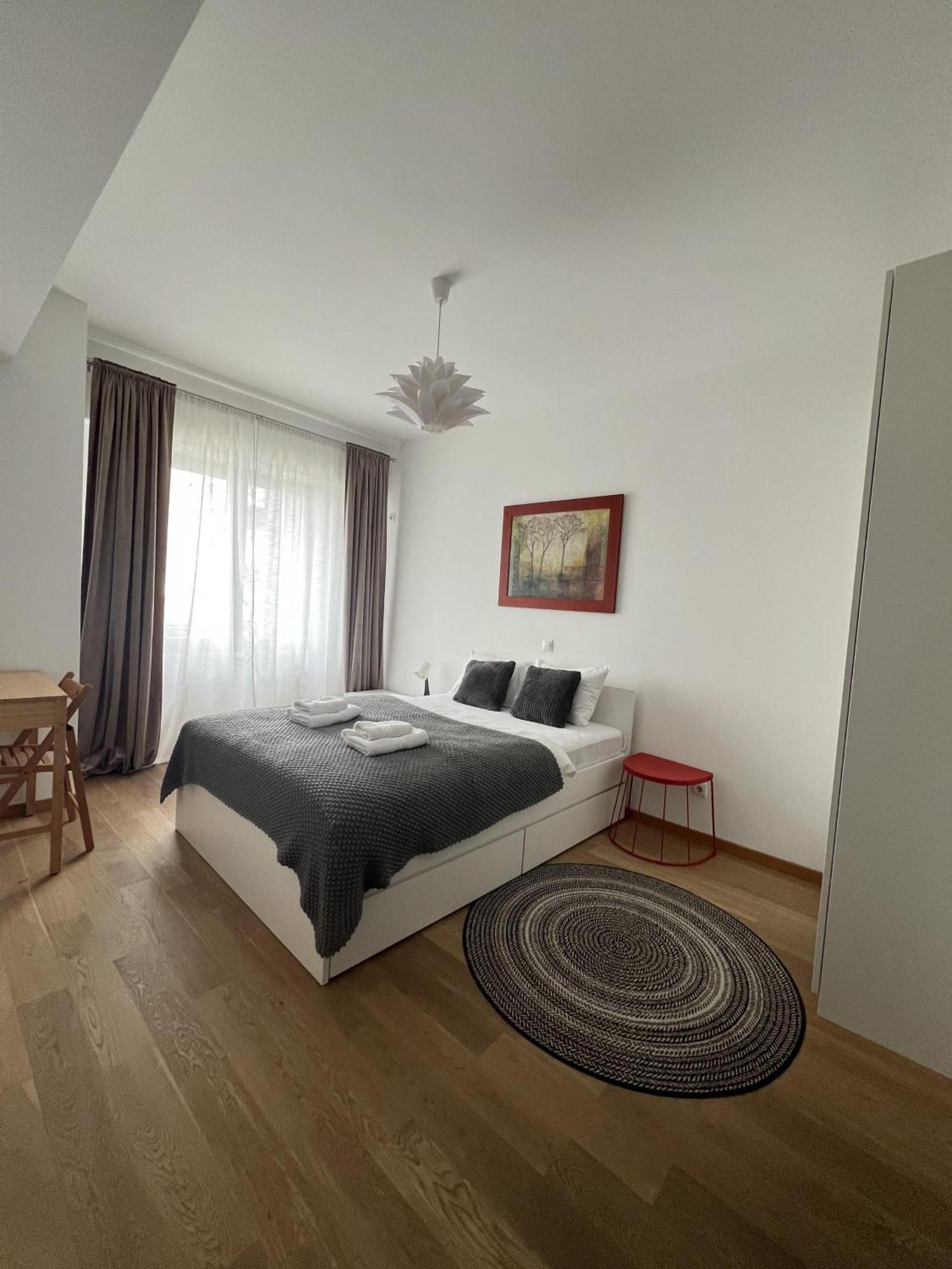 Upground Residence Apartments Bukares Bagian luar foto