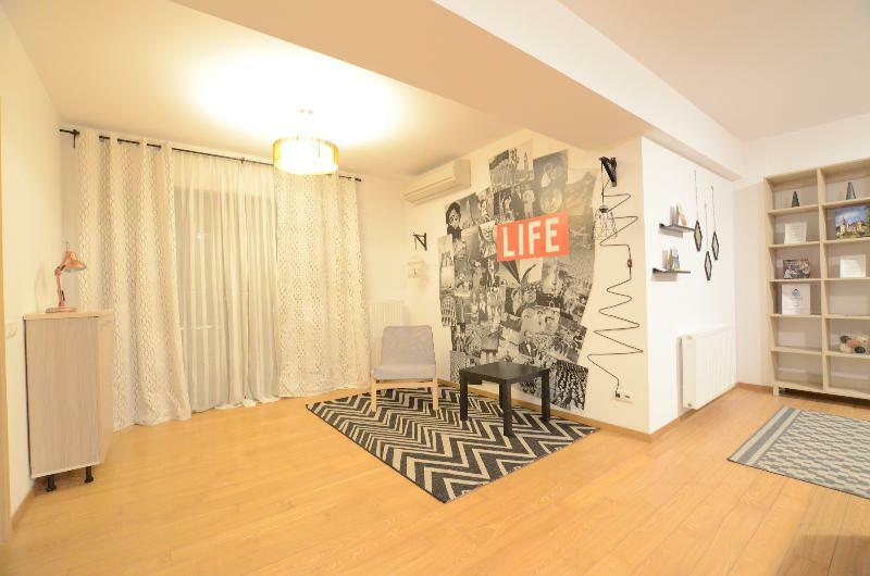 Upground Residence Apartments Bukares Bagian luar foto