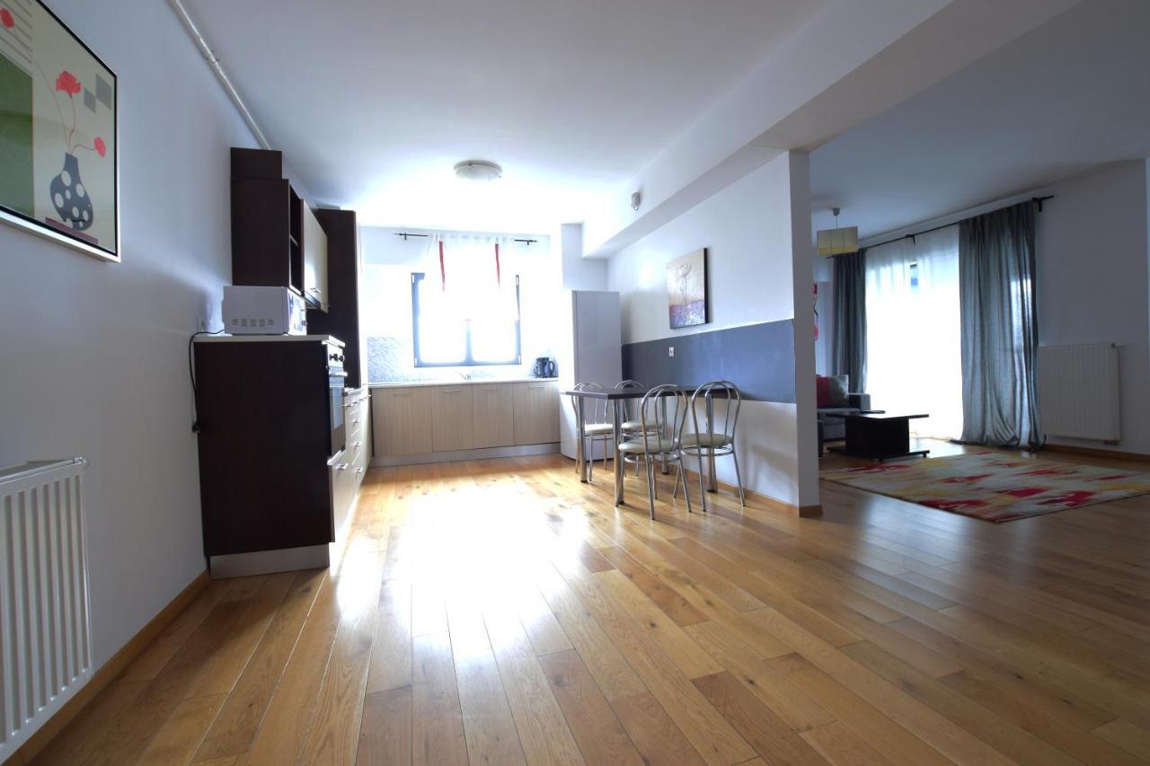 Upground Residence Apartments Bukares Bagian luar foto