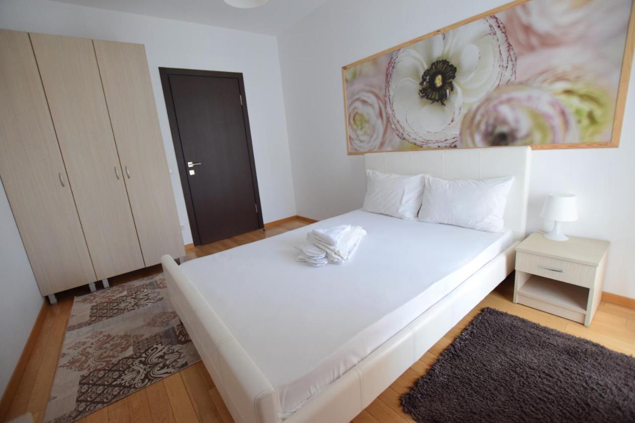 Upground Residence Apartments Bukares Bagian luar foto