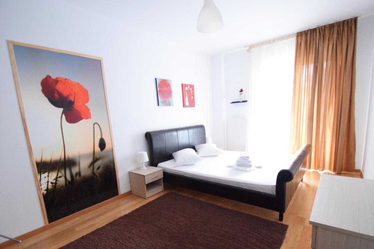 Upground Residence Apartments Bukares Bagian luar foto